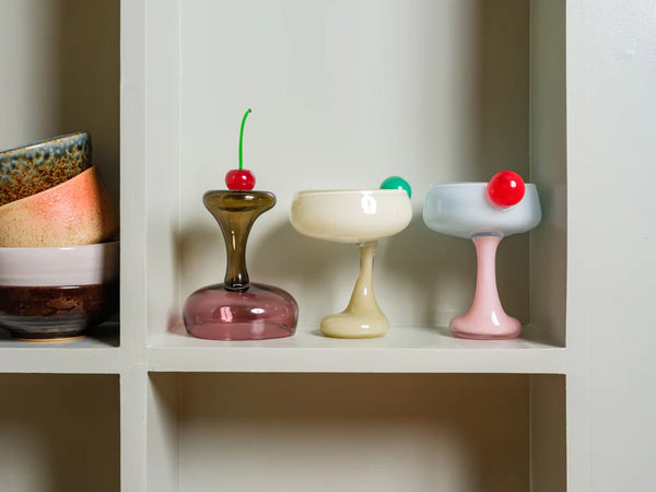 BON BON COCKTAIL GLASS WITH A TWIST Spearmint & Coconut & Champagne