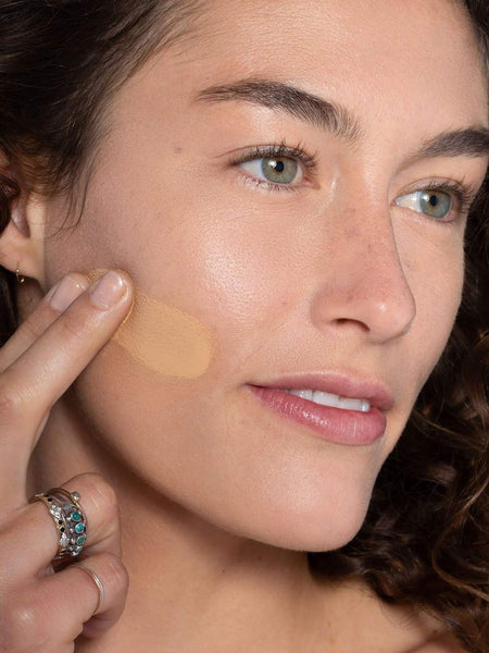 True Skin Serum Foundation - SALINA SF5