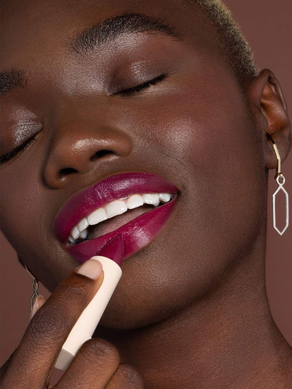 Color Block High Impact Lipstick ULTRA VIOLET HAZELWAY